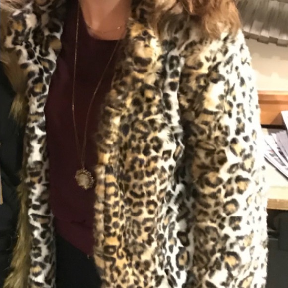 Mid length leopard jacket - Picture 2 of 3